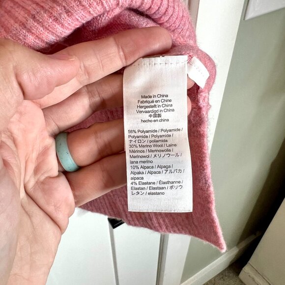J. Crew Alpaca Blend Pink Turtleneck Sweater in Supersoft Yarn Boxy Size Medium - Picture 4 of 6